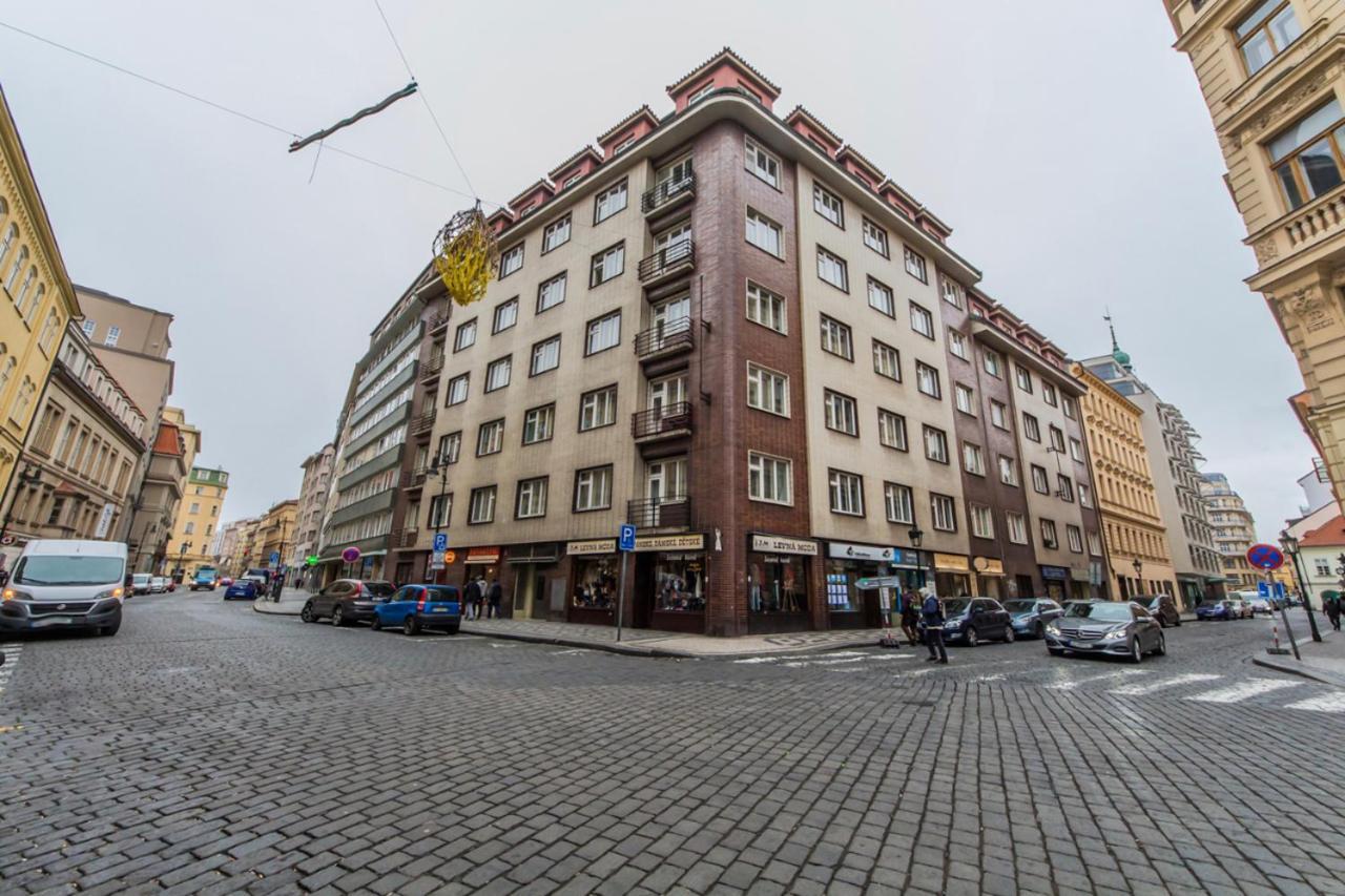 Apartmán Cosy Flat In The Heart Of Praha Exteriér fotografie