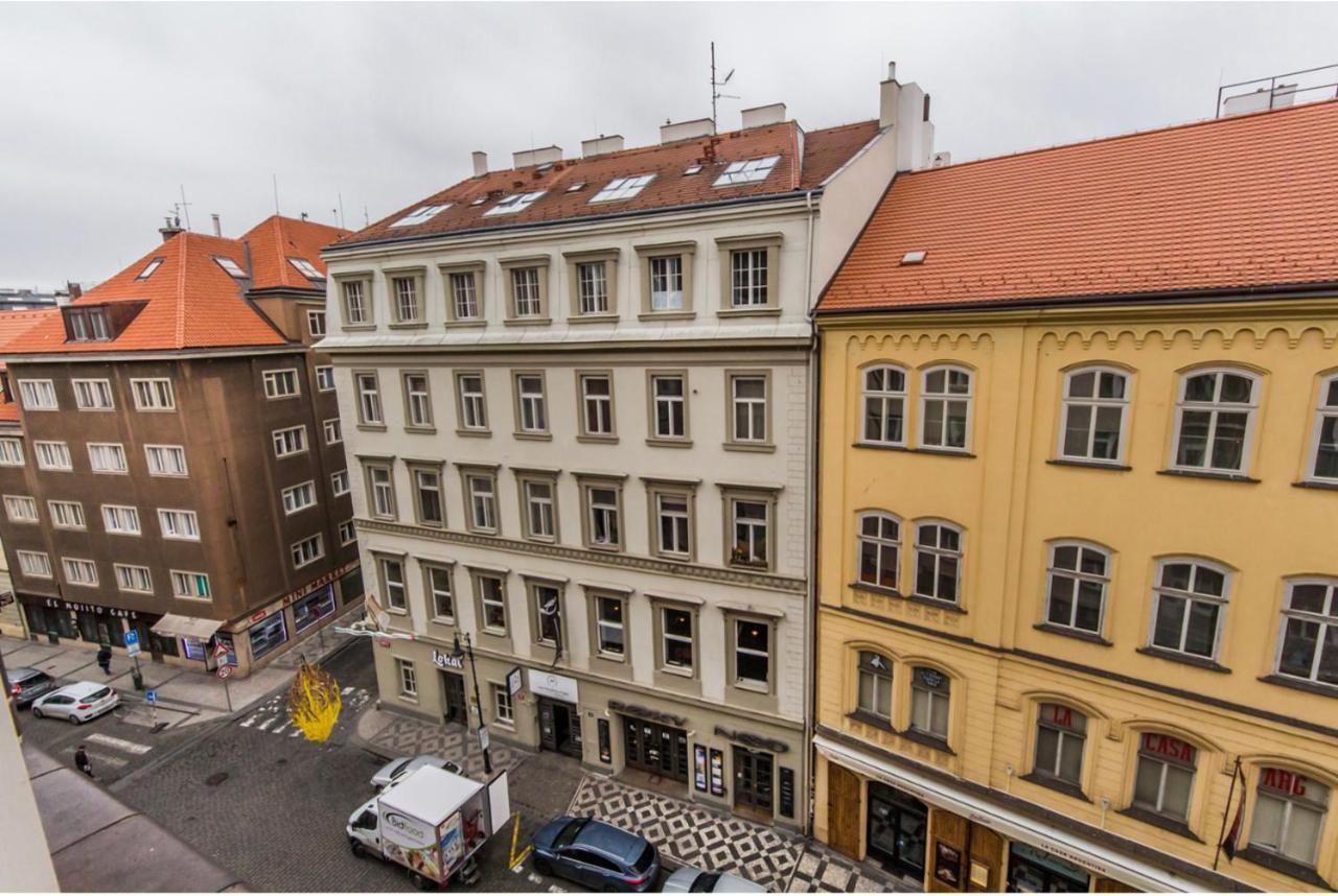 Apartmán Cosy Flat In The Heart Of Praha Exteriér fotografie
